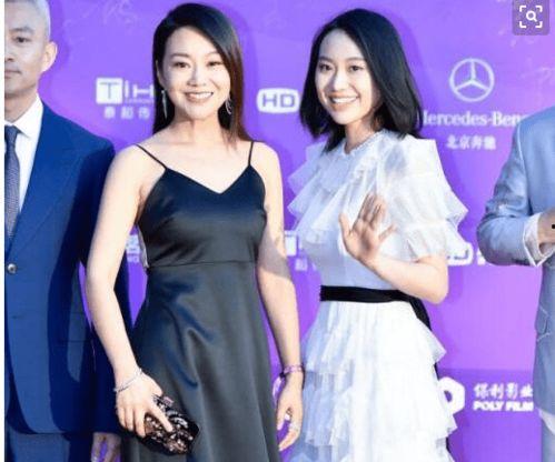 娱乐吃瓜妹闫妮微博